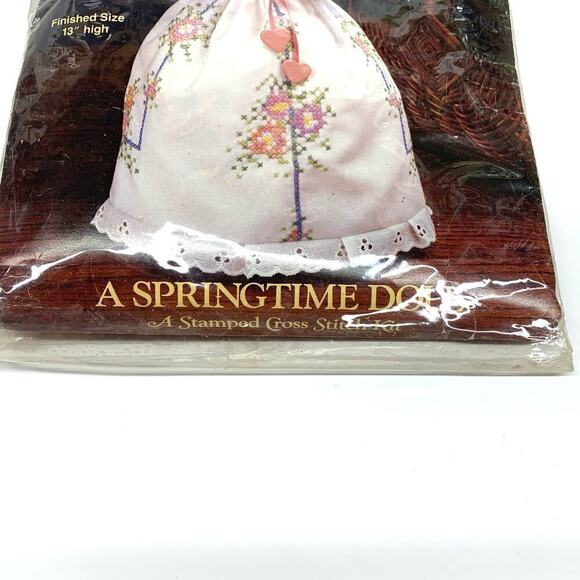 Vtg 1989 Titan Needlecraft “Springtime Doll” Stamped Cross Stitch Kit Unopened - Picture 3 of 7